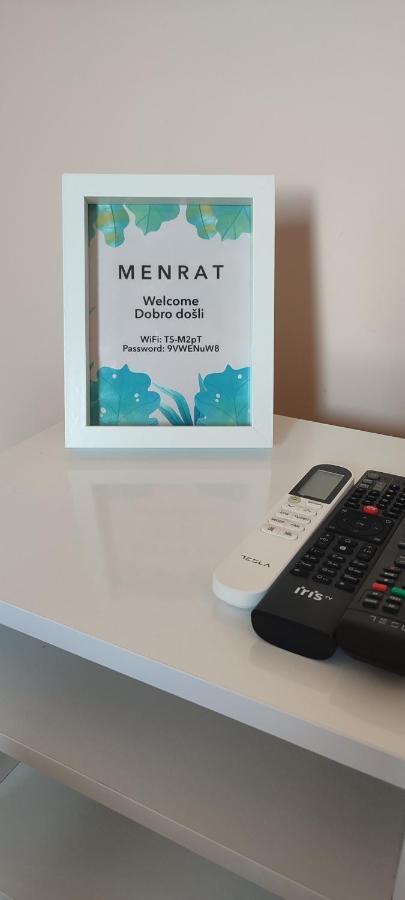 דירות נובי סאד Menrat מראה חיצוני תמונה